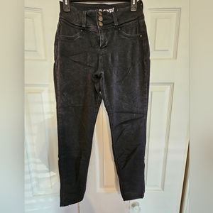 Wallflower Jeggings Size 9